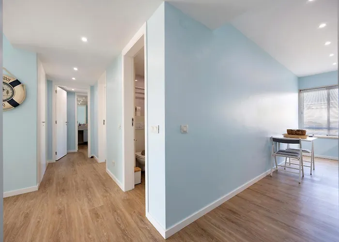 Blue Marine By 拉哥斯